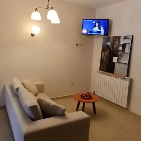 Epavlis Nadine Corfu * Gouvia