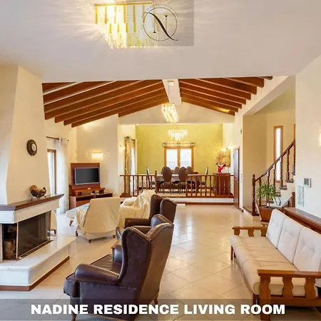 Epavlis Nadine Corfu * Gouvia