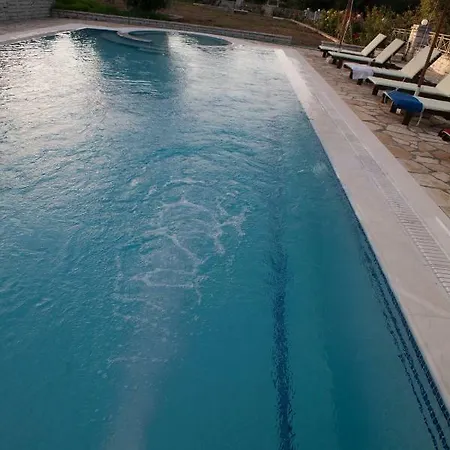 Epavlis Nadine Corfu Villa Gouvia