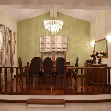 Epavlis Nadine Corfu * Gouvia